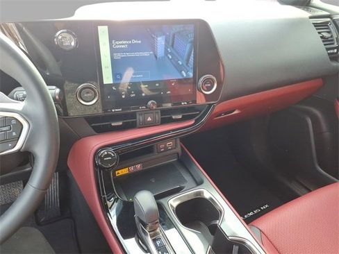 Used 2025 Lexus NX 350 AWD image 20