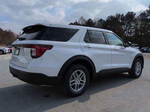 New 2026 Ford Explorer Active image 4