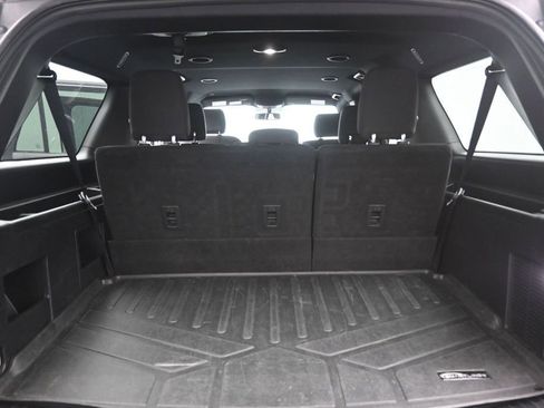 Used 2019 Ford Expedition Max XLT RWD image 2