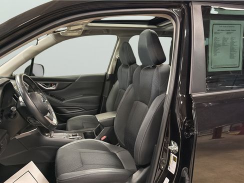 Used 2023 Subaru Forester Premium AWD/4WD image 23