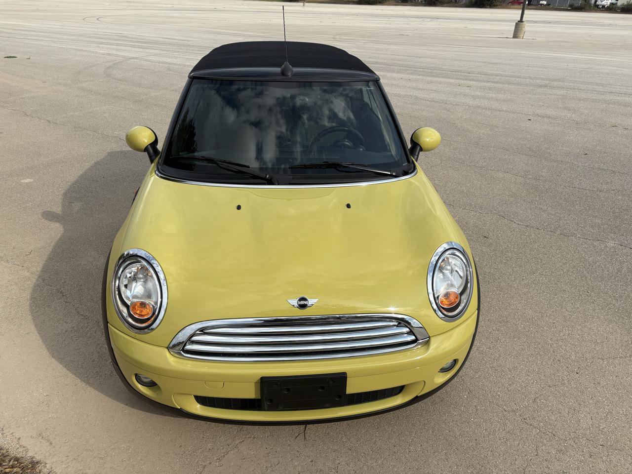 Used 2009 MINI Cooper Convertible FWD image 8
