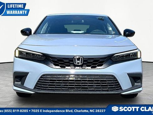 Used 2023 Honda Civic Sport image 2