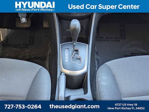 Used 2013 Hyundai Accent GS image 19