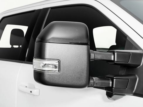 Used 2025 Ford F250 Platinum image 25