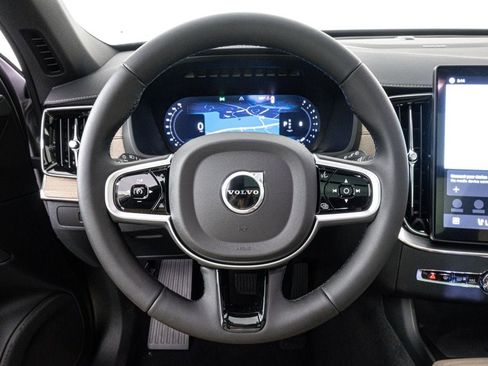 Certified 2026 Volvo XC90 B6 Plus w/ Protection Package Premier image 29