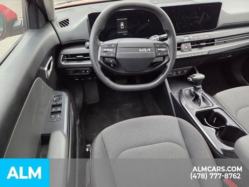 Used 2025 Kia K4 LXS image 15