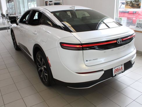 New 2026 Toyota Crown Nightshade image 5