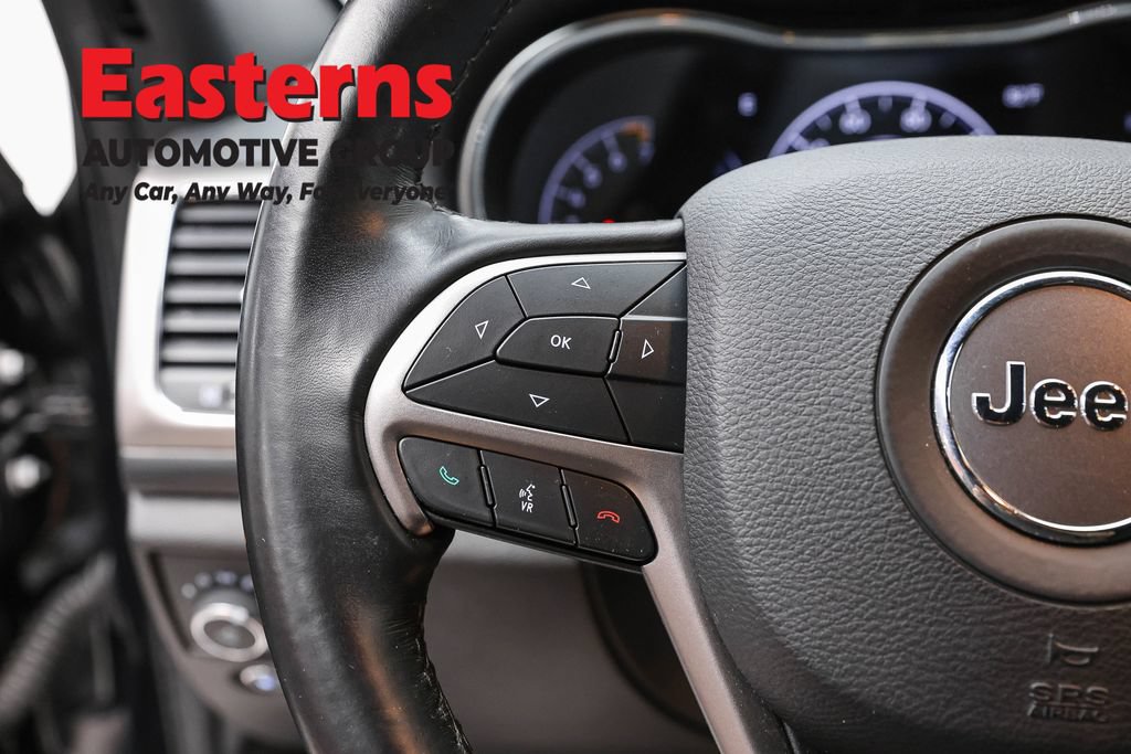 Used 2021 Jeep Grand Cherokee Laredo AWD/4WD image 17