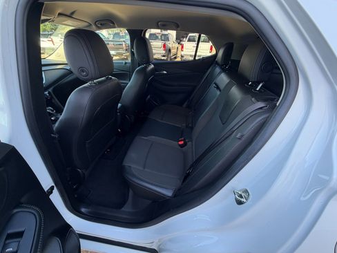 Used 2023 Buick Encore GX Select w/ Sport Touring Package FWD image 17