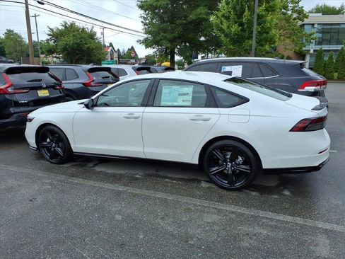 New 2026 Honda Accord Sport image 17