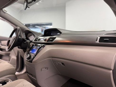 Used 2015 Honda Odyssey EX image 48