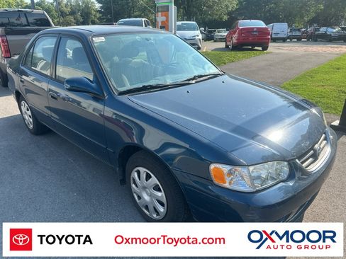 Used 2002 Toyota Corolla LE FWD image 1
