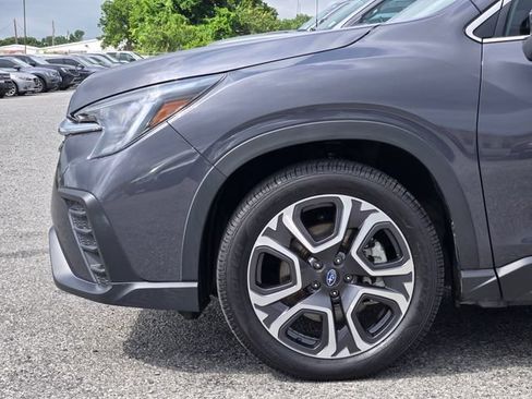 Used 2023 Subaru Ascent Limited AWD/4WD image 9