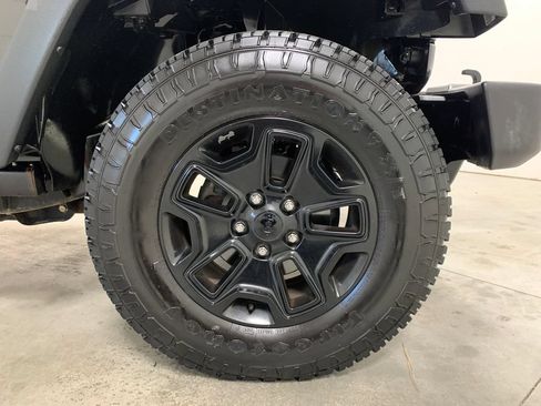 Used 2016 Jeep Wrangler Unlimited Sport AWD/4WD image 12