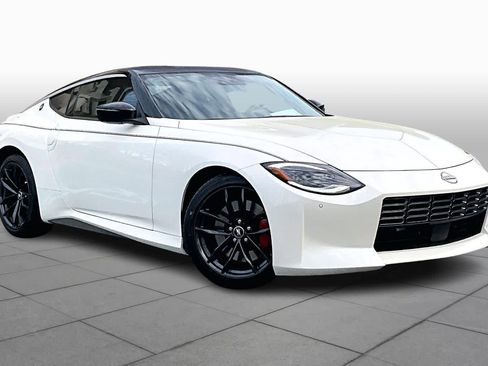 Used 2026 Nissan Z Performance w/ Floor Mat Package image 3