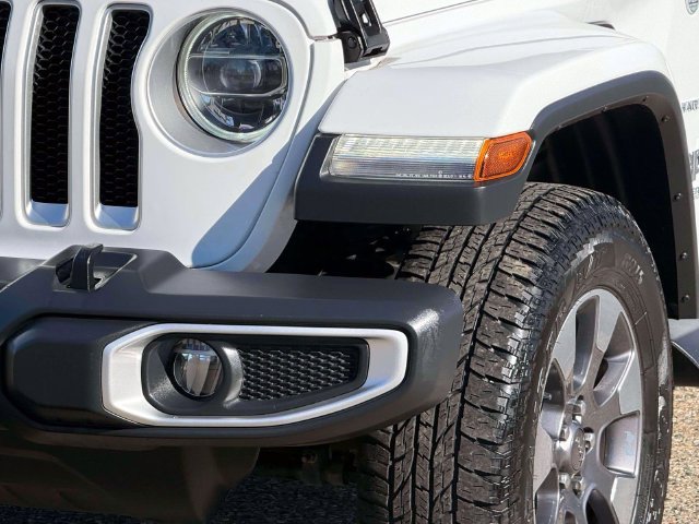 Used 2019 Jeep Wrangler Unlimited Sahara AWD/4WD image 10