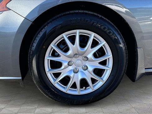 Used 2023 Nissan Altima 2.5 S image 9