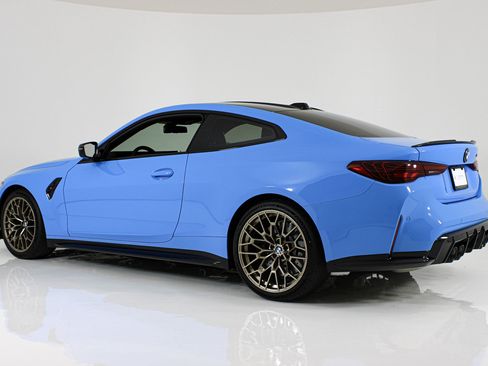Used 2025 BMW M4 CS AWD/4WD image 4