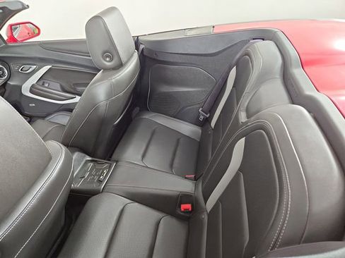 Used 2016 Chevrolet Camaro SS image 16