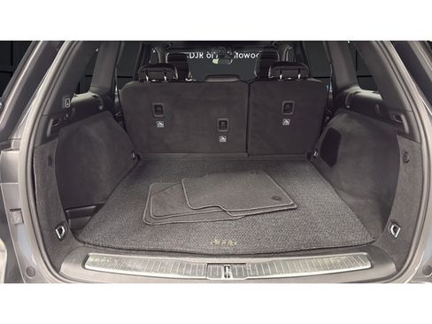 Used 2025 Jeep Grand Cherokee Summit w/ Obsidian Package AWD/4WD image 9