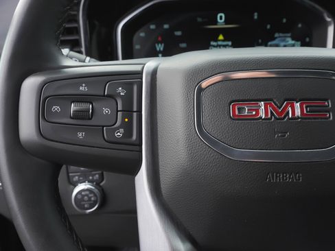 Used 2023 GMC Sierra 1500 Elevation image 18