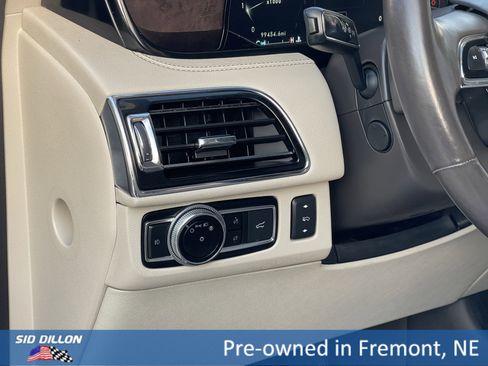 Used 2021 Lincoln Navigator Reserve w/ Luxury Package image 14