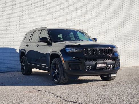 New 2025 Jeep Grand Cherokee L Altitude RWD image 2