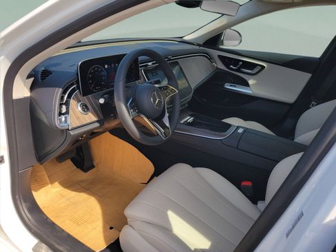 Used 2026 Mercedes-Benz E 350 4MATIC Sedan image 18