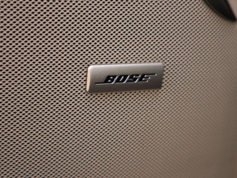 Used 2021 GMC Yukon Denali w/ Denali Premium Package image 8