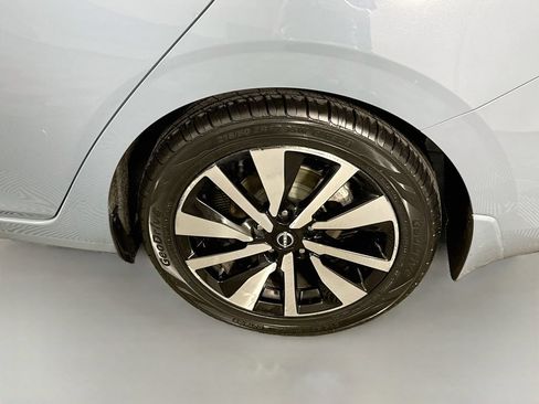 Certified 2024 Nissan Sentra SV w/ SV Premium Package FWD image 35