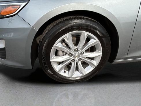 Used 2025 Chevrolet Malibu LT FWD image 28