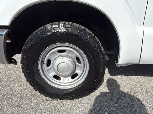 Used 2015 Ford F250 XL w/ XL Appearance Package RWD image 15