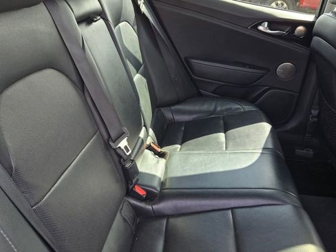 Used 2019 Kia Stinger Premium image 46