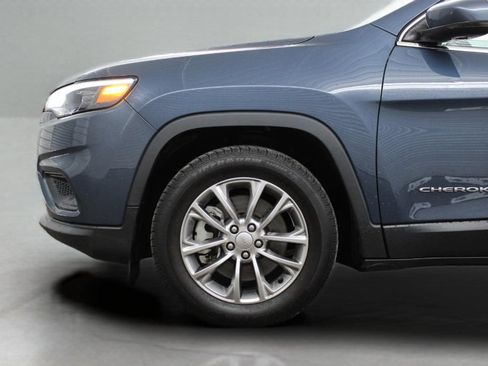 Used 2021 Jeep Cherokee Latitude Lux w/ Sun & Sound Group FWD image 6