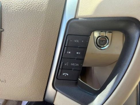 Used 2009 Lincoln MKS AWD image 27