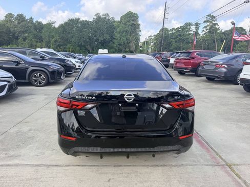 Used 2025 Nissan Sentra SV w/ Trunk Package FWD image 6