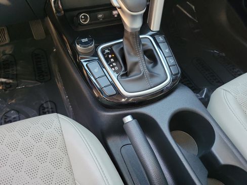 Certified 2023 Kia Seltos EX AWD/4WD image 23