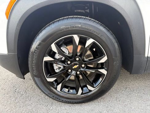 Used 2023 Chevrolet TrailBlazer LT FWD image 11