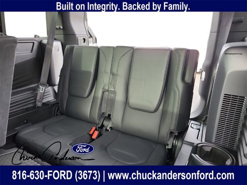 Used 2021 Land Rover Defender 110 X-Dynamic HSE image 23