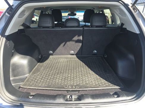 Used 2018 Jeep Compass Latitude w/ Popular Equipment Group image 23