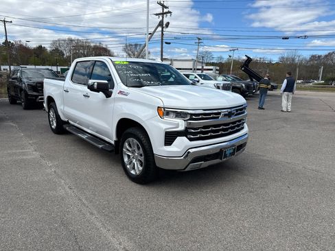 Used 2025 Chevrolet Silverado 1500 LTZ w/ LTZ Premium Package AWD/4WD image 6
