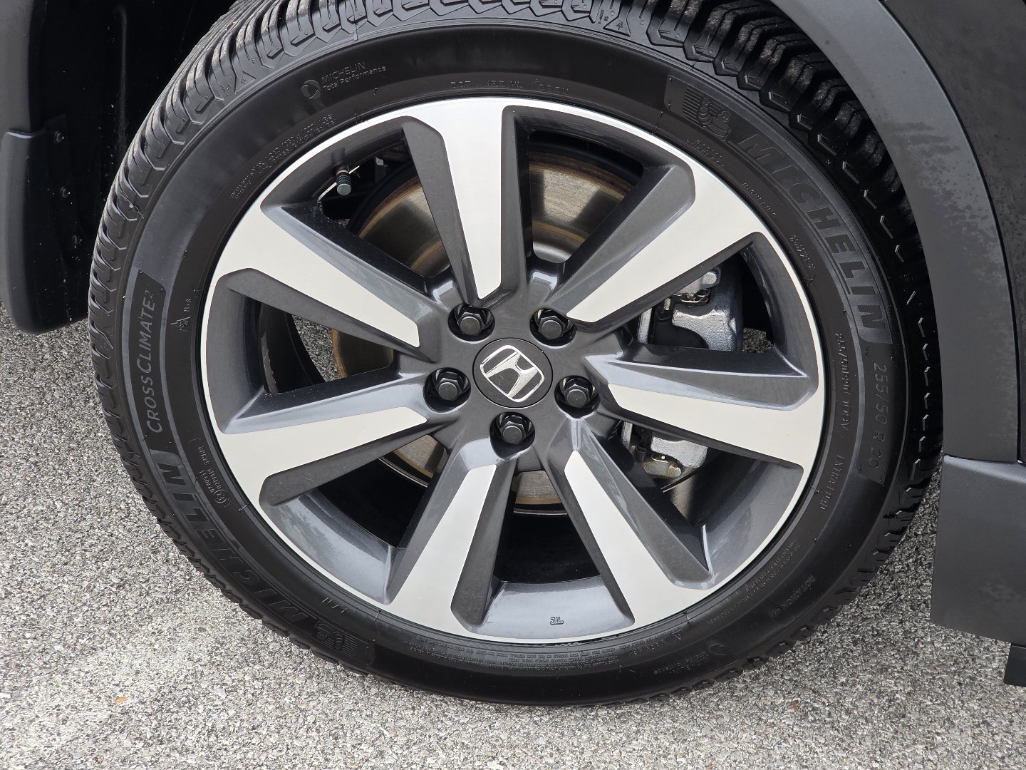 Certified 2023 Honda Pilot Touring image 11