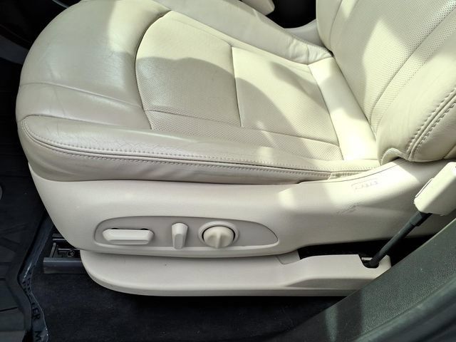 Used 2018 Buick Enclave Essence AWD/4WD image 13