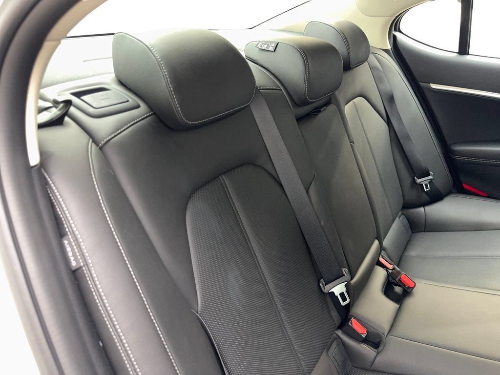 Used 2026 Genesis G70 2.5T RWD image 36
