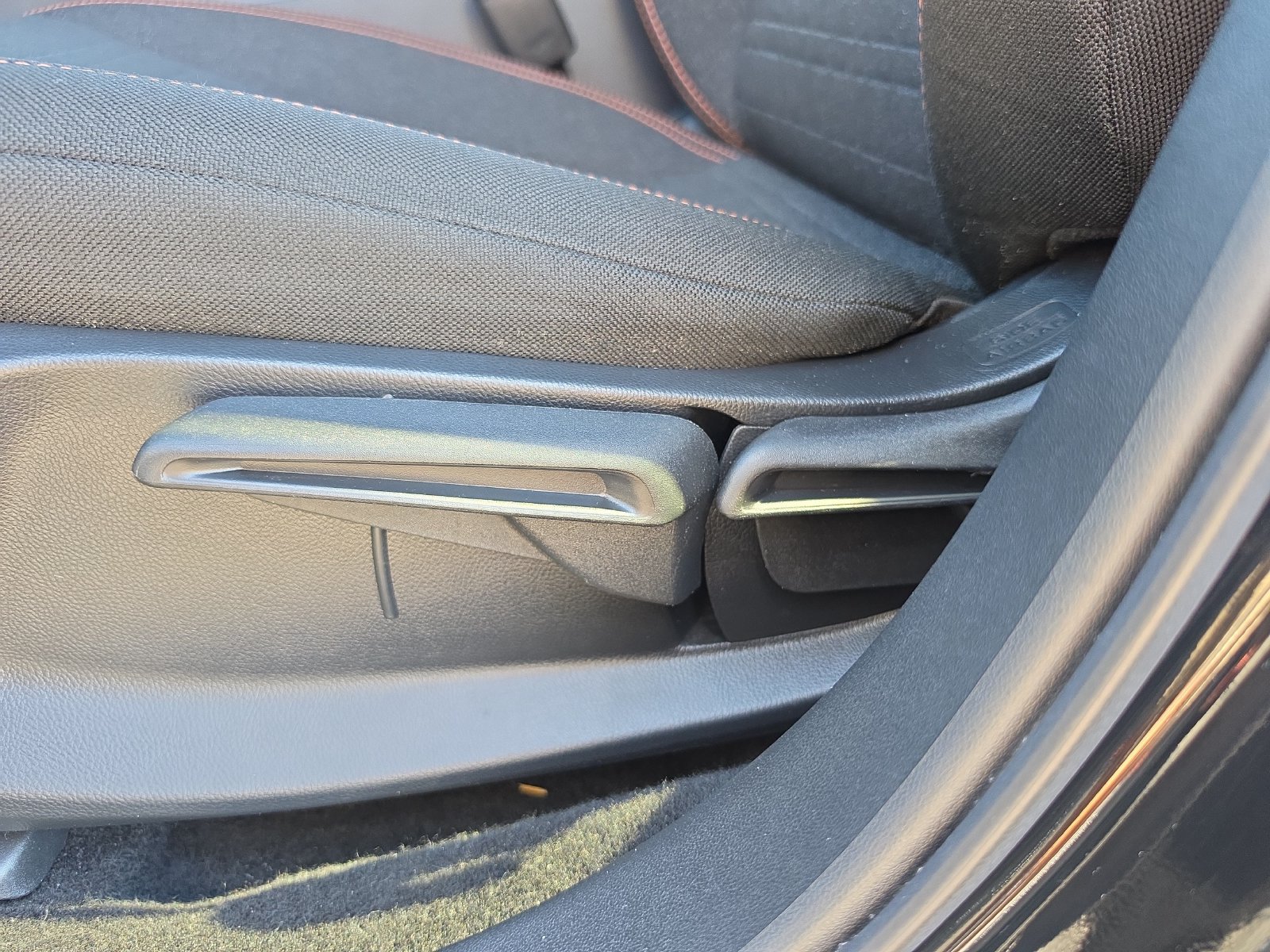 Certified 2024 Honda HR-V Sport image 15