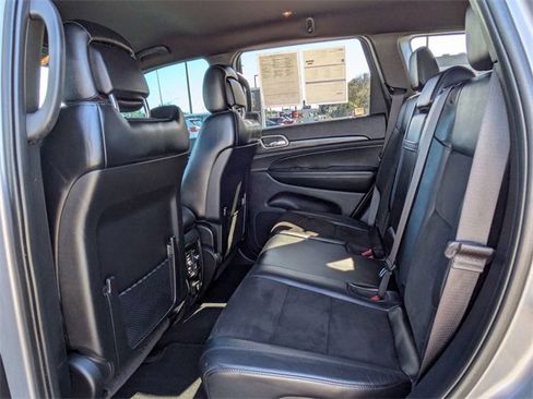 Used 2019 Jeep Grand Cherokee Altitude image 13