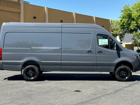 New 2026 Mercedes-Benz Sprinter 2500 image 2