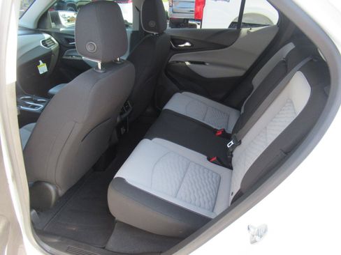 Used 2019 Chevrolet Equinox LS w/ LS Convenience Package FWD image 33