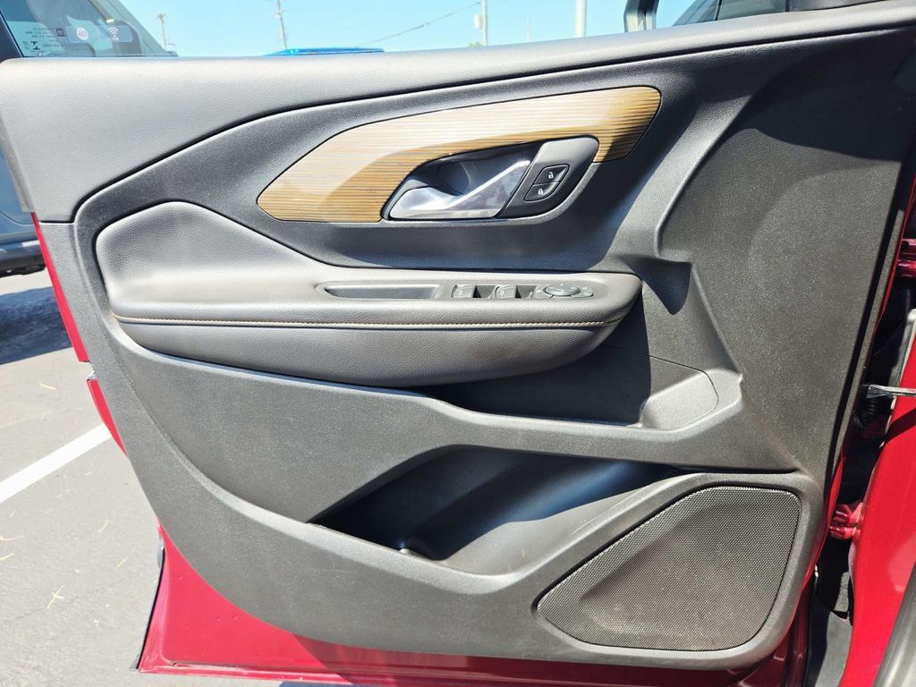 Used 2019 GMC Terrain SLE FWD image 33