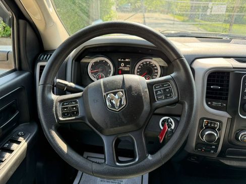 Used 2016 RAM 1500 Express w/ Black Ram 1500 Express Group AWD/4WD image 30